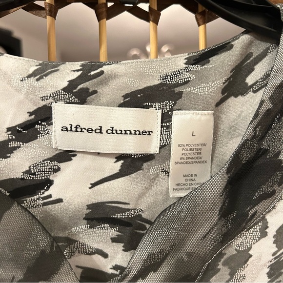 Alfred Dunner blouse size large - Picture 4 of 4